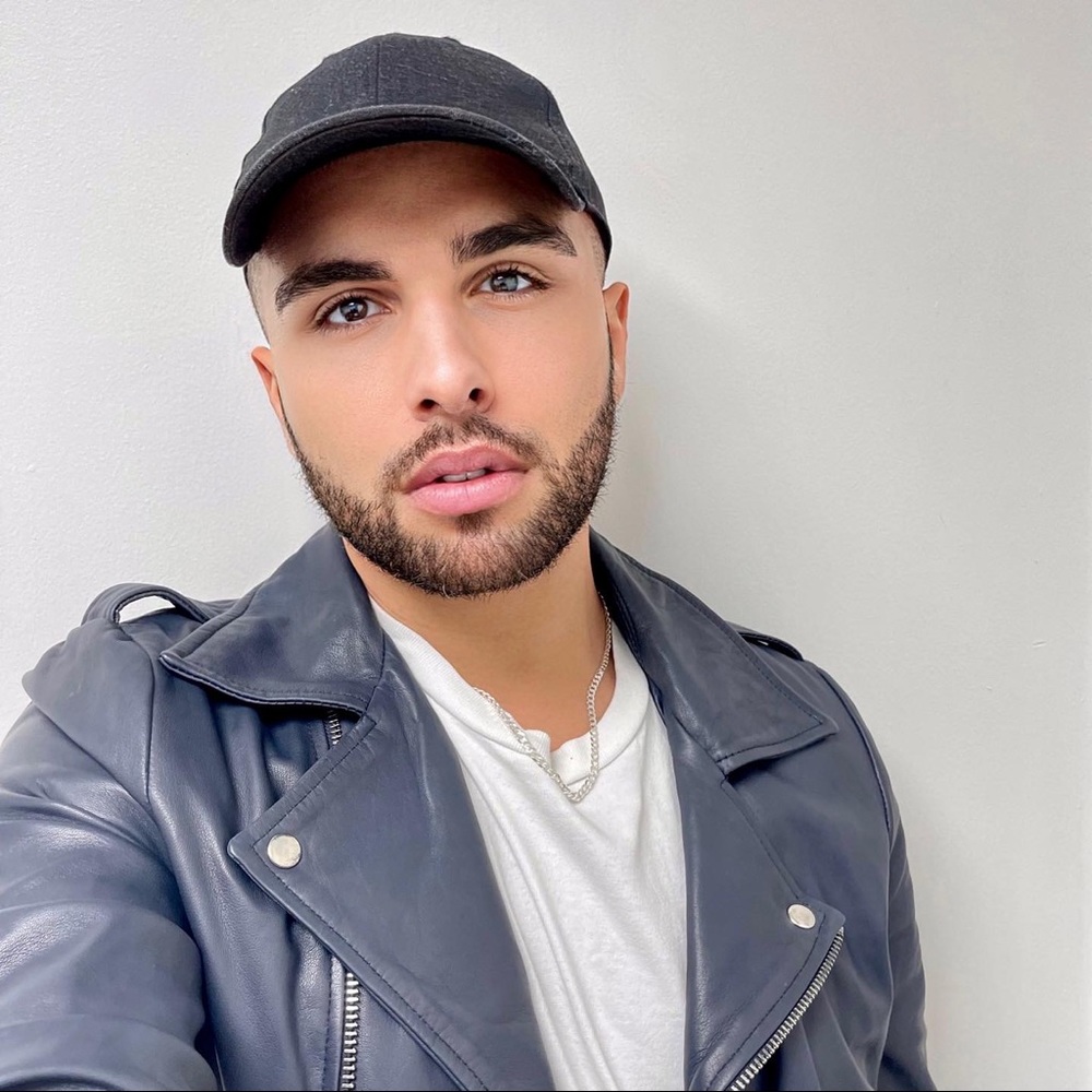 Meet your Posher, Aaron